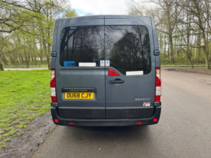 2018 Renault Master Sl28 Business Plus Energy Dci in Blue — image 5