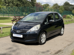 2012 Honda Jazz 1.4 I-Vtec Es in Black — image 3
