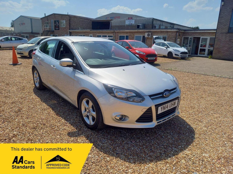 2014 Ford Focus 1.6 Tdci Zetec Navigator Euro 5 (s/s) 5dr in Silver — image 1