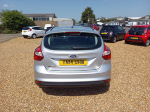 2014 Ford Focus 1.6 Tdci Zetec Navigator Euro 5 (s/s) 5dr in Silver — image 6