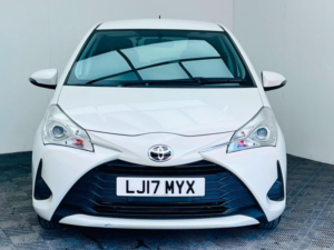 2017 Toyota Yaris 1.5 Vvt-H Icon Tech E-CVT Euro 6 (s/s) 5dr in White — image 2