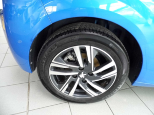 2023 Peugeot 208 1.2 Puretech Allure Premium + Euro 6 (s/s) 5dr in Blue — image 4