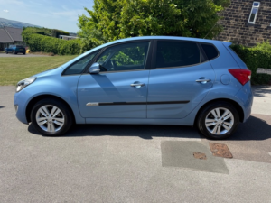 2013 Hyundai Ix20 Style in Blue — image 6
