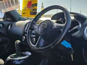 2013 Nissan Juke 1.6 N-Tec SUV 5dr Petrol Manual Euro 5 (17in Alloy) (117 Ps) in Red — image 3