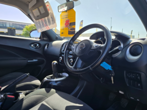 2013 Nissan Juke 1.6 N-Tec SUV 5dr Petrol Manual Euro 5 (17in Alloy) (117 Ps) in Red — image 4