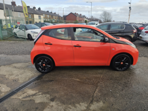 2014 Toyota Aygo 1.0 Vvt-I X-Cite in Orange — image 4