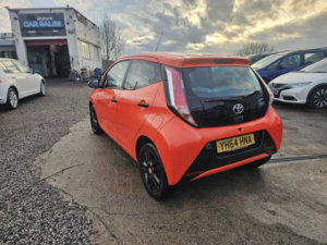 2014 Toyota Aygo 1.0 Vvt-I X-Cite in Orange — image 6
