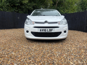 2016 Citroen C3 1.0 Puretech Edition Euro 6 5dr in White — image 4