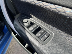 2018 BMW 1 Series 2.0 118d M Sport Shadow Edition Euro 6 (s/s) 5dr in Blue — image 5
