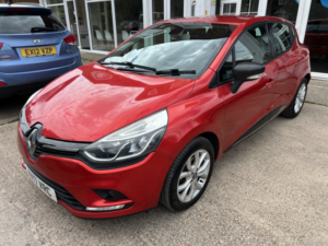 2017 Renault Clio 0.9 Dynamique Nav Tce 90 Eco in Red — image 4