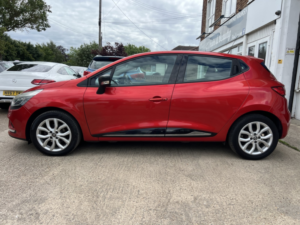 2017 Renault Clio 0.9 Dynamique Nav Tce 90 Eco in Red — image 6