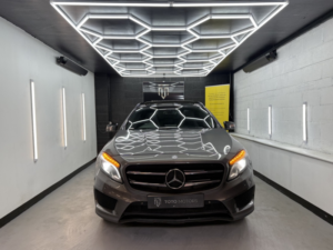 2015 Mercedes-Benz Gla 2.1 Gla220d Amg Line in Grey — image 2