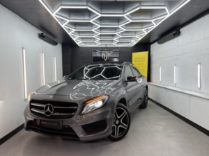 2015 Mercedes-Benz Gla 2.1 Gla220d Amg Line in Grey — image 4