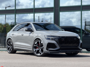 2023 Audi Rsq8