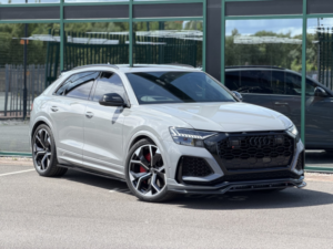2023 Audi Rsq8 4.0 Tfsi V8 Vorsprung in Grey — image 2