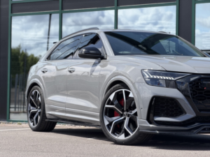 2023 Audi Rsq8 4.0 Tfsi V8 Vorsprung in Grey — image 6