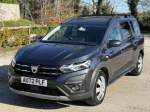 2022 Dacia Jogger 1.0 Comfort Tce 110 4x2 in Grey — image 4