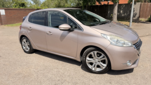 2015 Peugeot 208 1.6 Vti Allure in Pink — image 5