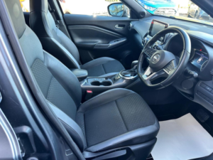 2023 Nissan Juke 1.6 N-Connecta Auto Euro 6 5dr in Grey — image 2