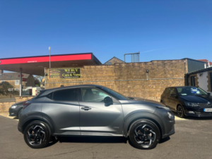 2023 Nissan Juke 1.6 N-Connecta Auto Euro 6 5dr in Grey — image 3