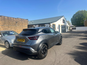 2023 Nissan Juke 1.6 N-Connecta Auto Euro 6 5dr in Grey — image 5
