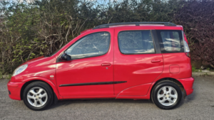 2003 Toyota Yaris Verso