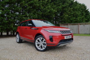 2019 Land Rover Range Rover Evoque 2.0 D180 Se in Red — image 2