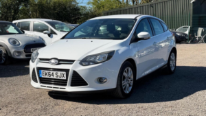 2014 Ford Focus 1.0t Ecoboost Titanium Navigator Euro 5 (s/s) 5dr in White — image 3