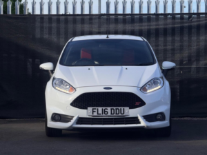 2016 Ford Fiesta 1.6t Ecoboost St-2 Euro 6 3dr in White — image 5