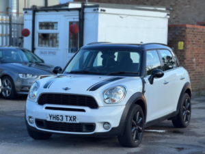 2013 MINI Countryman 2.0 Cooper Sd Euro 5 (s/s) 5dr in White — image 5