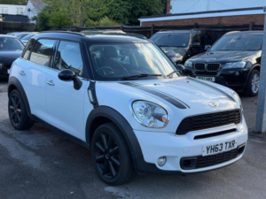 2013 MINI Countryman 2.0 Cooper Sd Euro 5 (s/s) 5dr in White — image 6