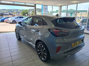 2023 Ford Puma St-Line Vignale, 1.0l Ecoboost 155ps Mhev in Silver — image 2