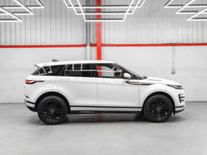 2019 Land Rover Range Rover Evoque 2.0 D180 R-Dynamic S Auto 4WD Euro 6 (s/s) 5dr in White — image 2
