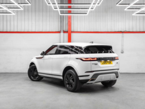 2019 Land Rover Range Rover Evoque 2.0 D180 R-Dynamic S Auto 4WD Euro 6 (s/s) 5dr in White — image 4