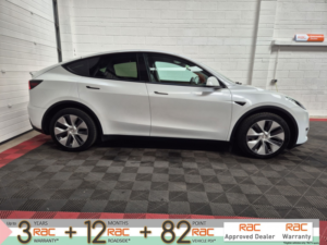 2023 Tesla Model Y (dual Motor) Long Range in White — image 3