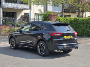 2025 Ford Kuga 2.5 Duratec 14.4kwh St-Line X SUV 5dr Petrol Plug-In Hybrid CVT Euro 6 (s/s) (243 Ps) in Black — image 4