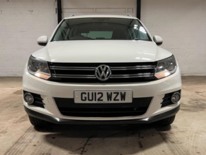 2012 Volkswagen Tiguan 2.0 Tdi Sport 4WD Euro 5 5dr in White — image 4