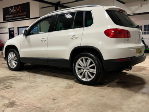2012 Volkswagen Tiguan 2.0 Tdi Sport 4WD Euro 5 5dr in White — image 6