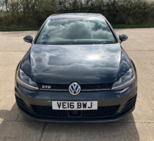 2016 Volkswagen Golf 2.0 Tdi Bluemotion Tech Gtd Automatic in Grey — image 5