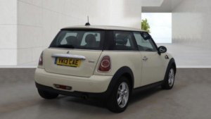 2013 MINI Hatch 1.6 One Euro 5 3dr in White — image 4
