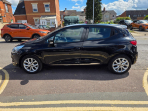 2017 Renault Clio 1.5 Dci Dynamique Nav Euro 6 (s/s) 5dr in Black — image 5
