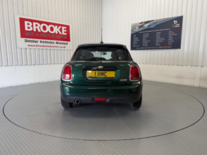 2018 MINI Hatch 1.5 Cooper Steptronic Euro 6 (s/s) 5dr in Green — image 5