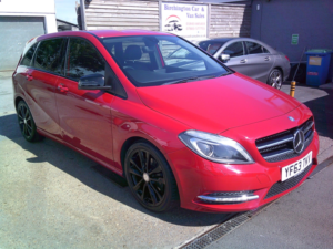 2014 Mercedes-Benz B Class 1.5 B180 Cdi Sport in Red — image 2