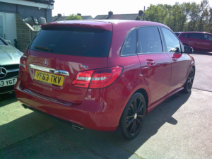 2014 Mercedes-Benz B Class 1.5 B180 Cdi Sport in Red — image 5