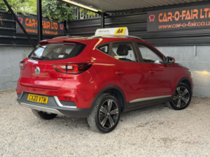 2020 MG MG Zs 1.5 Vti-Tech Exclusive in Red — image 5