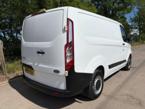 2019 Ford Transit Custom 2.0 300 Ecoblue L1 H1 Euro 6 5dr in White — image 6