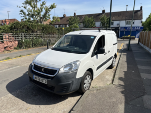 2016 Peugeot Partner 1.6 Hdi 850 S in White — image 2