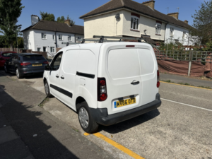 2016 Peugeot Partner 1.6 Hdi 850 S in White — image 3