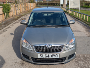 2014 Skoda Fabia 1.2 Se in Beige — image 3
