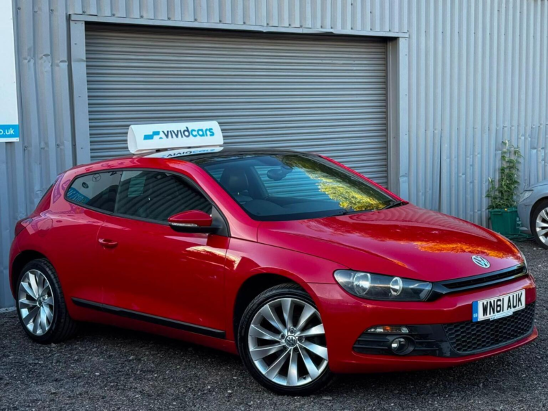 2011 Volkswagen Scirocco 2.0 Tdi Bluemotion Tech Gt Euro 5 (s/s) 3dr in Red — image 1